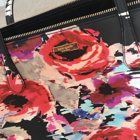 Kate Spade floral diaper bag- Navy - Picture 2 of 8